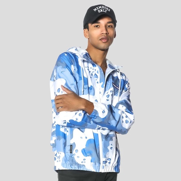 MEMBERS ONLY ❄️ Blue Camo Windbreaker - Picture 3 of 16